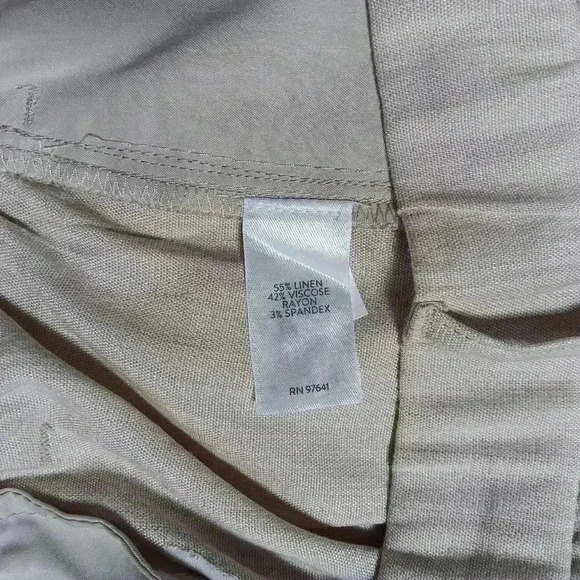 J.Jill Linen/ rayon  blend Capris. Ladies size M Petite - Picture 7 of 8